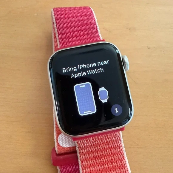 Apple Watch SE - Picture 5 of 5